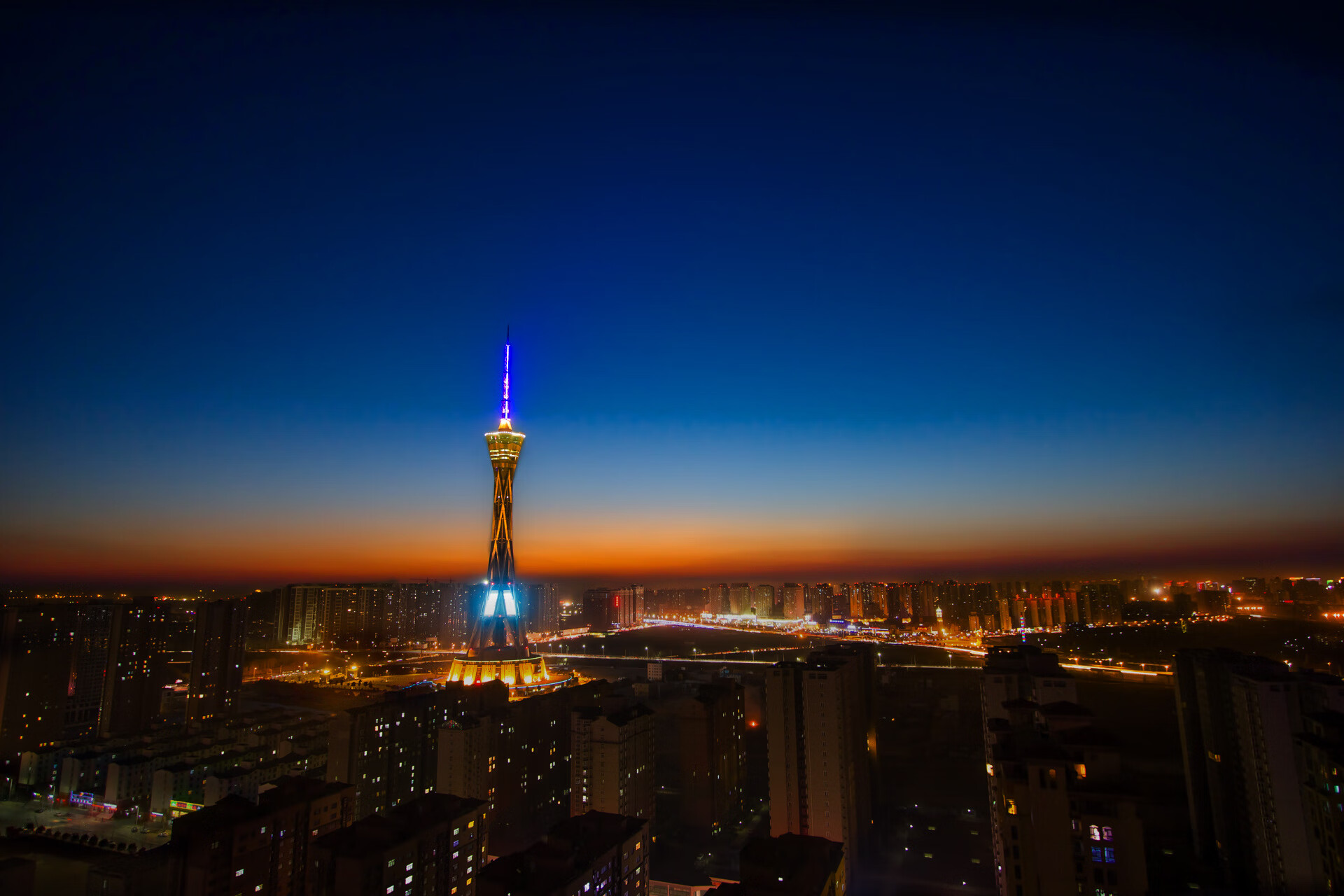 埃弗顿防守韧性提升稳住局势，埃弗顿强吗